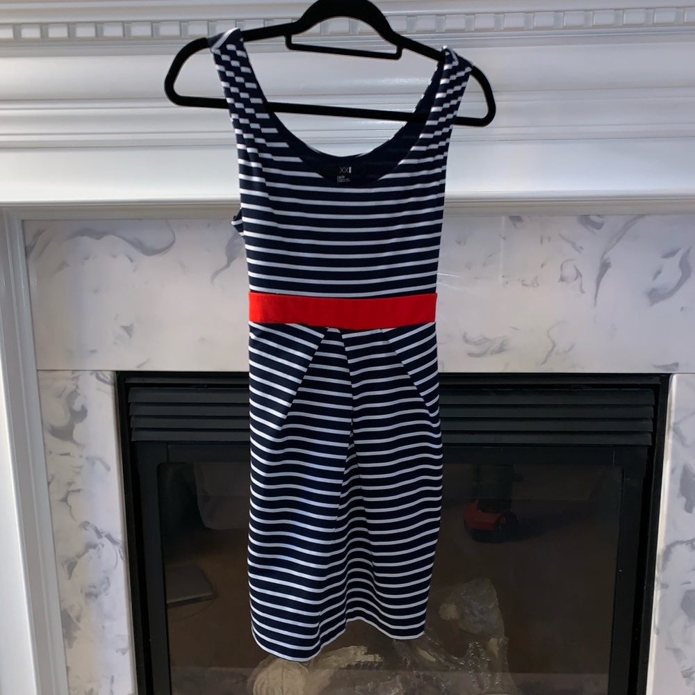 🍀 3/$30 forever 21 striped dress with bow